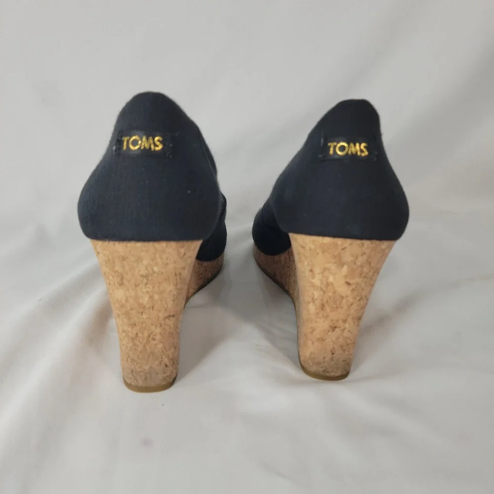TOMS Canvas Cork Wedge Women 8.5 Black Peep Toe Platform Sandals Boho Chic Beach